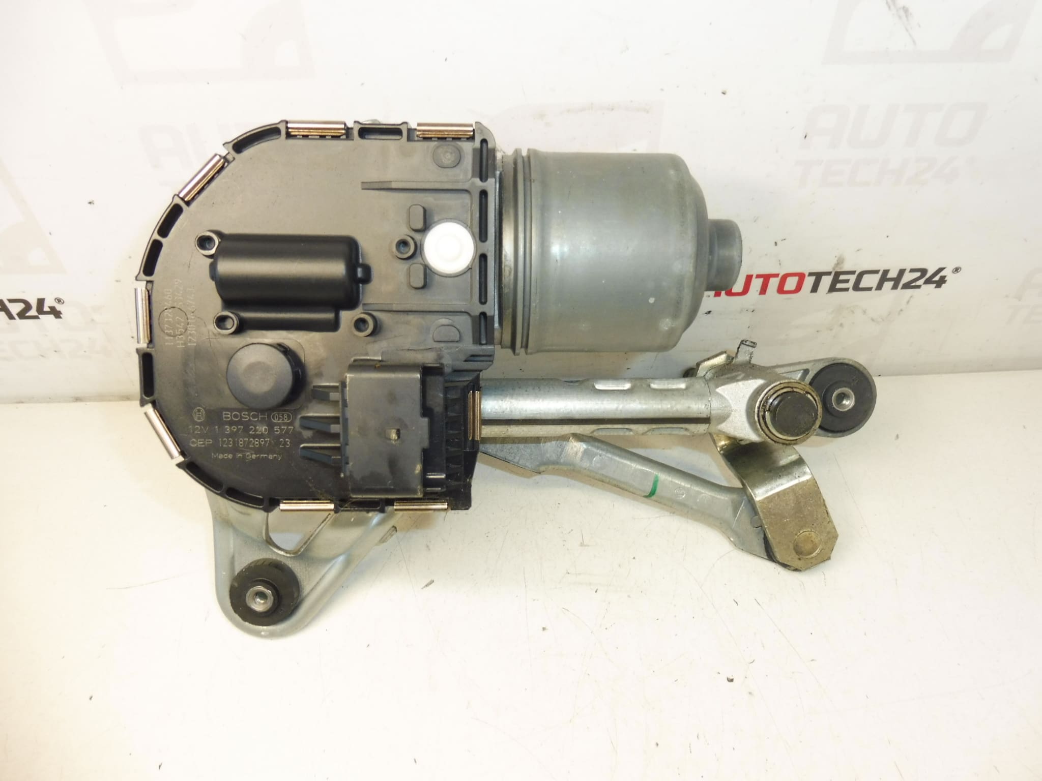 Torkarmotor höger främre Peugeot 3008 5008 9671062380 6405PX 6405PA