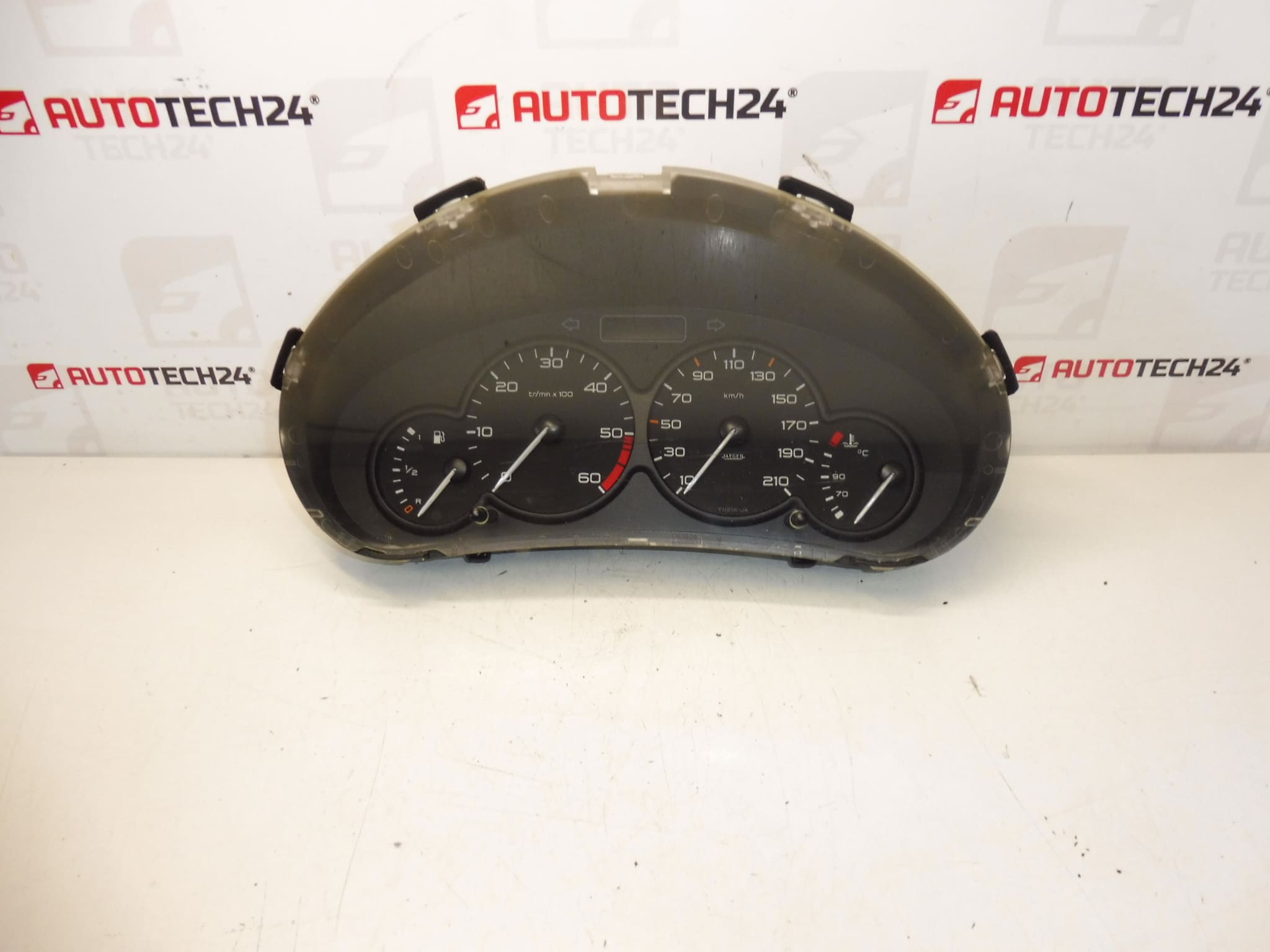 Hastighetsmätare 176 tusen km Peugeot 206 9648836380 6104TX