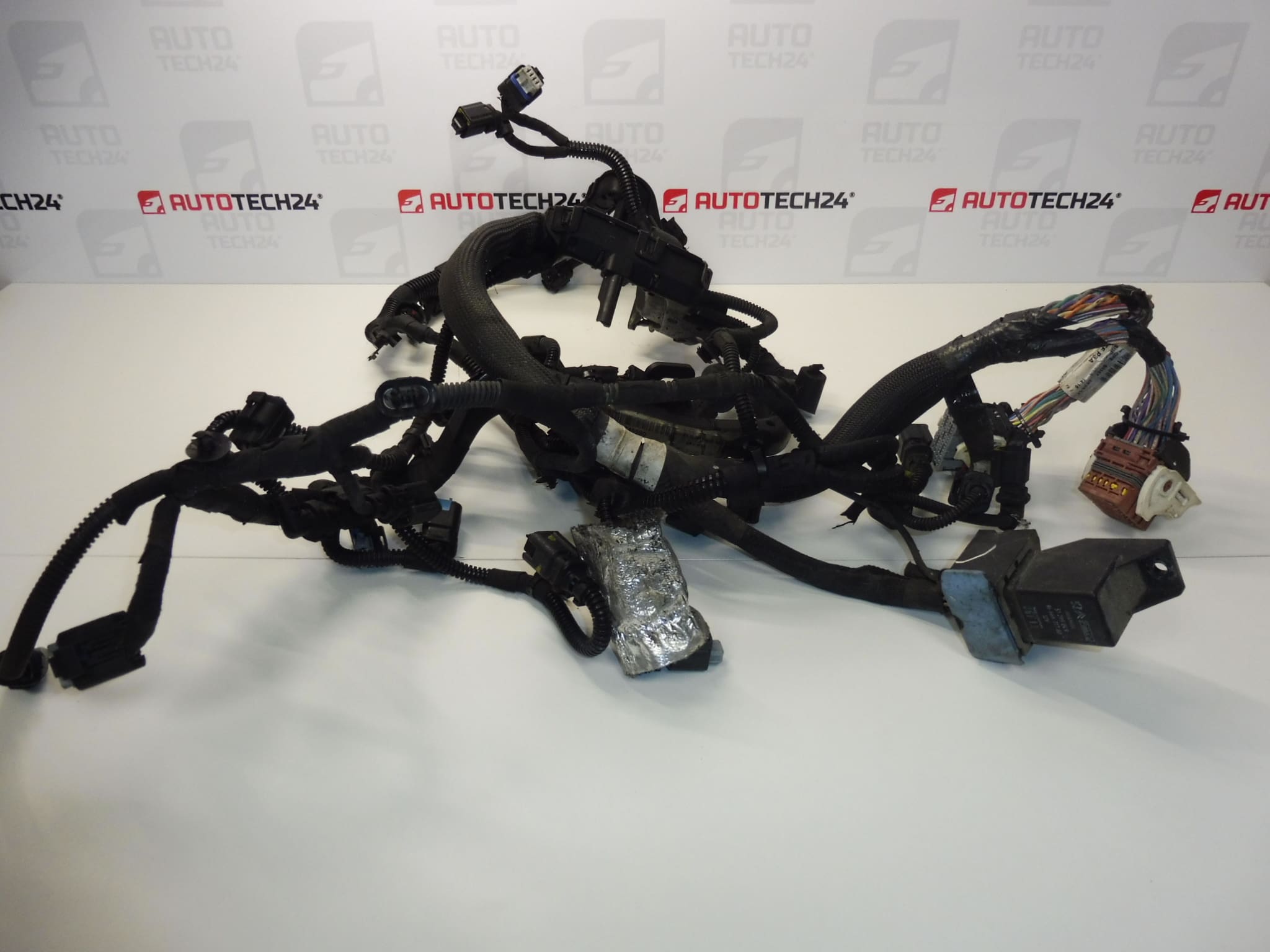 Sele Citroën Peugeot 1.6 HDI 9673749980 9678305680 6585J5 - Bild 2
