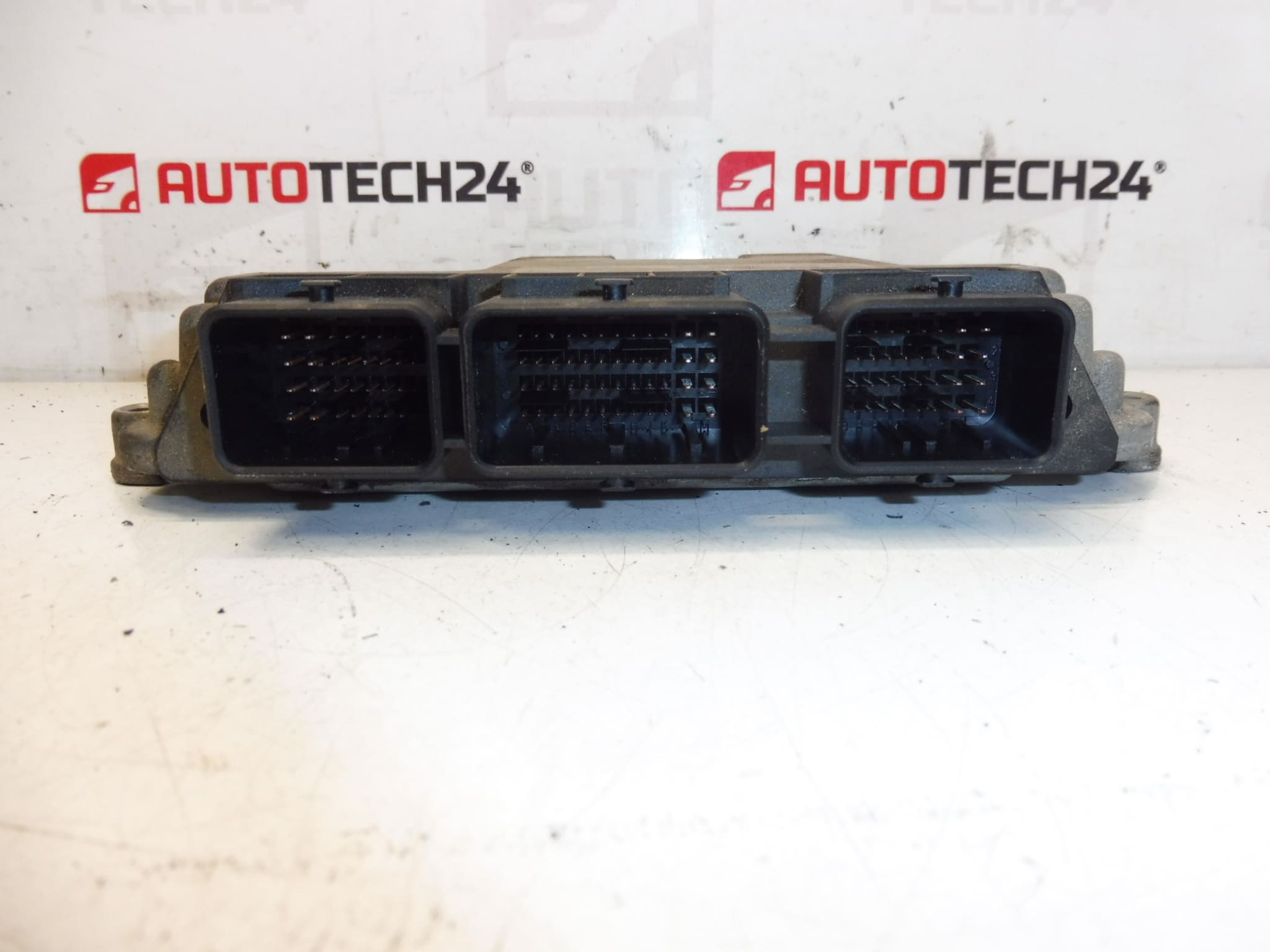 Styrenhet Bosch EDC16C34 0281011392 9656162280 - Bild 2