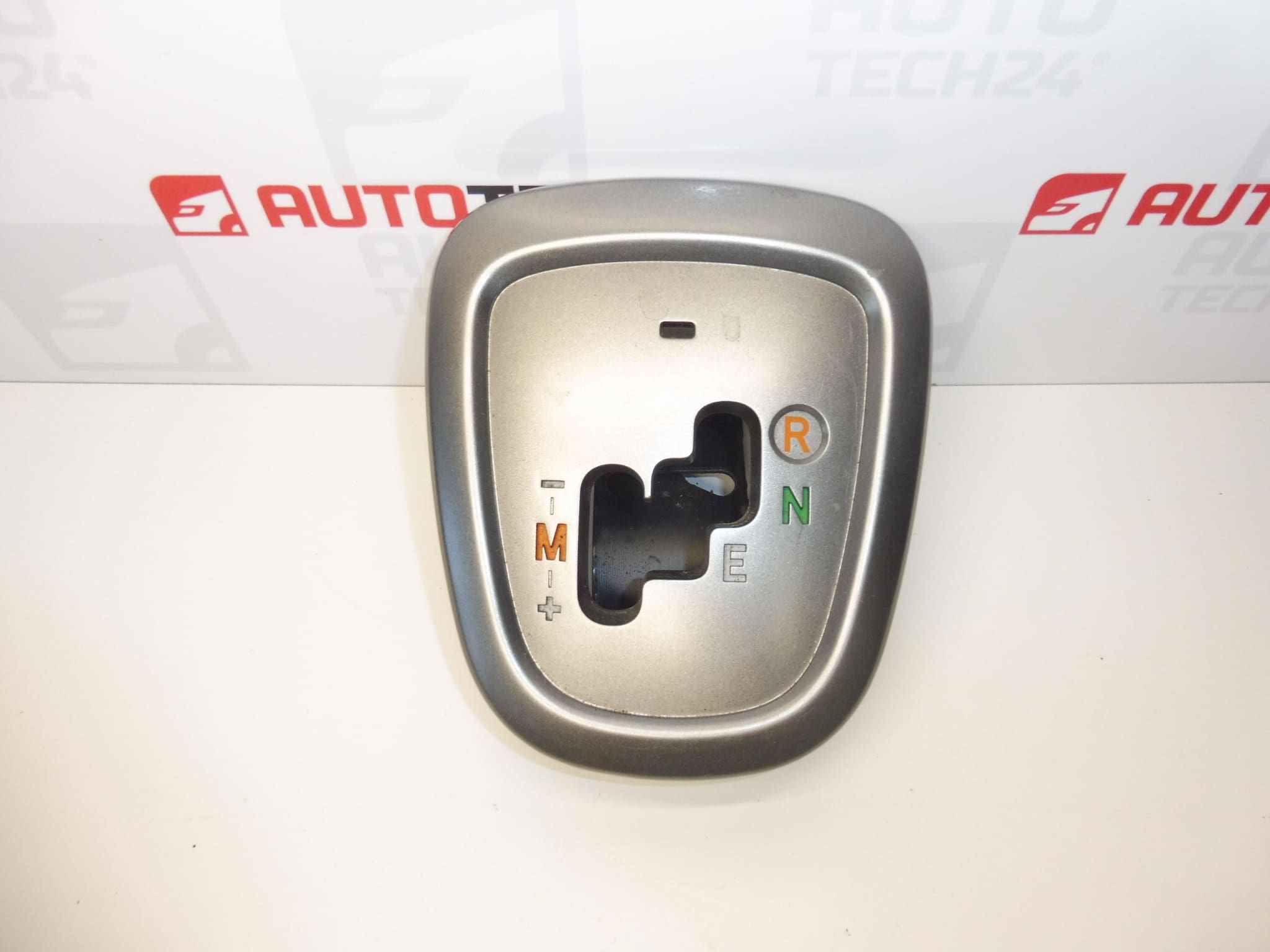 Automatisk växelindikator Citroën C1 Peugeot 107 246329 2461E6 240781