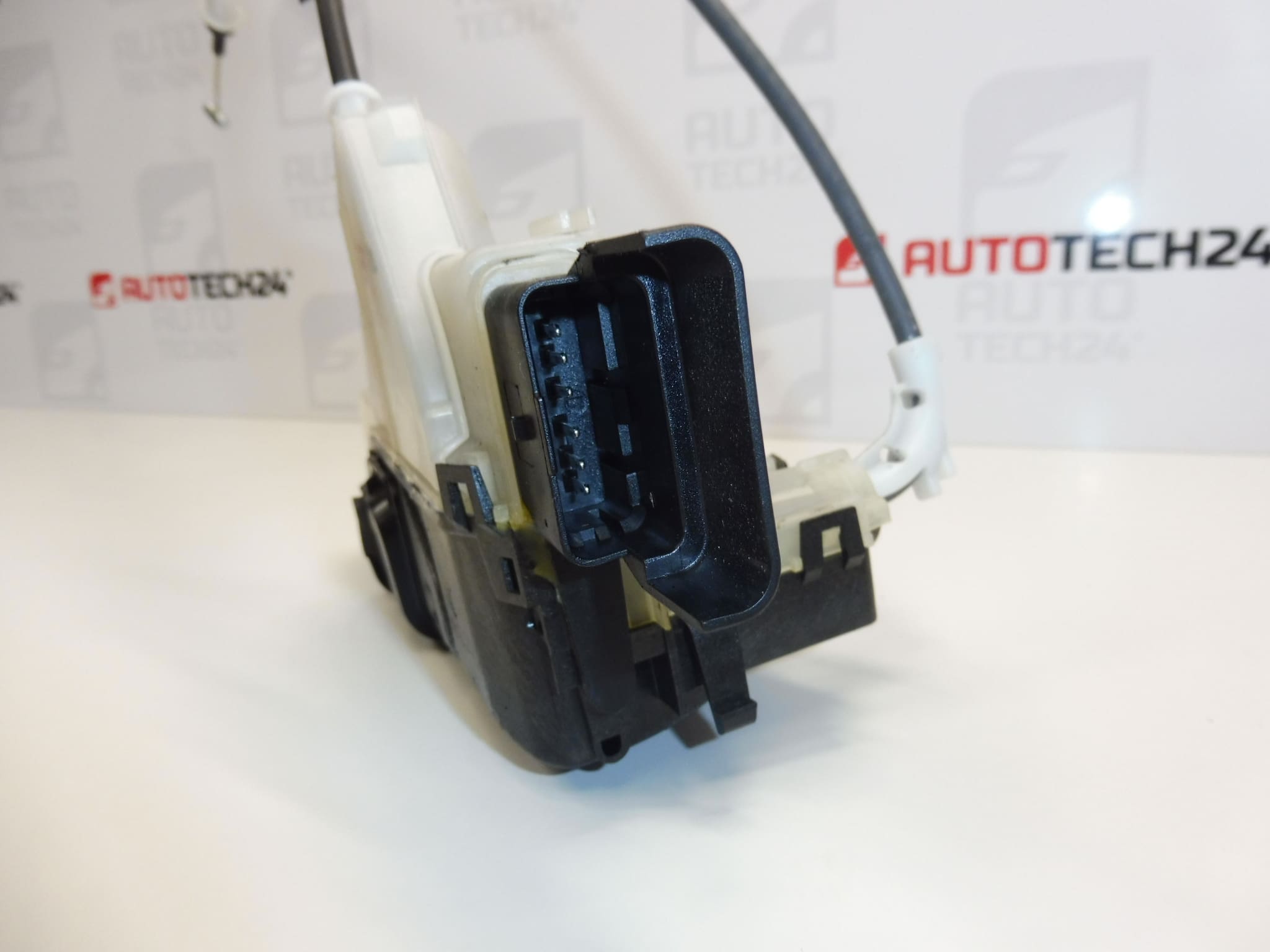 Dörrlås till förardörr Citroën Peugeot 9816343480 - Bild 2