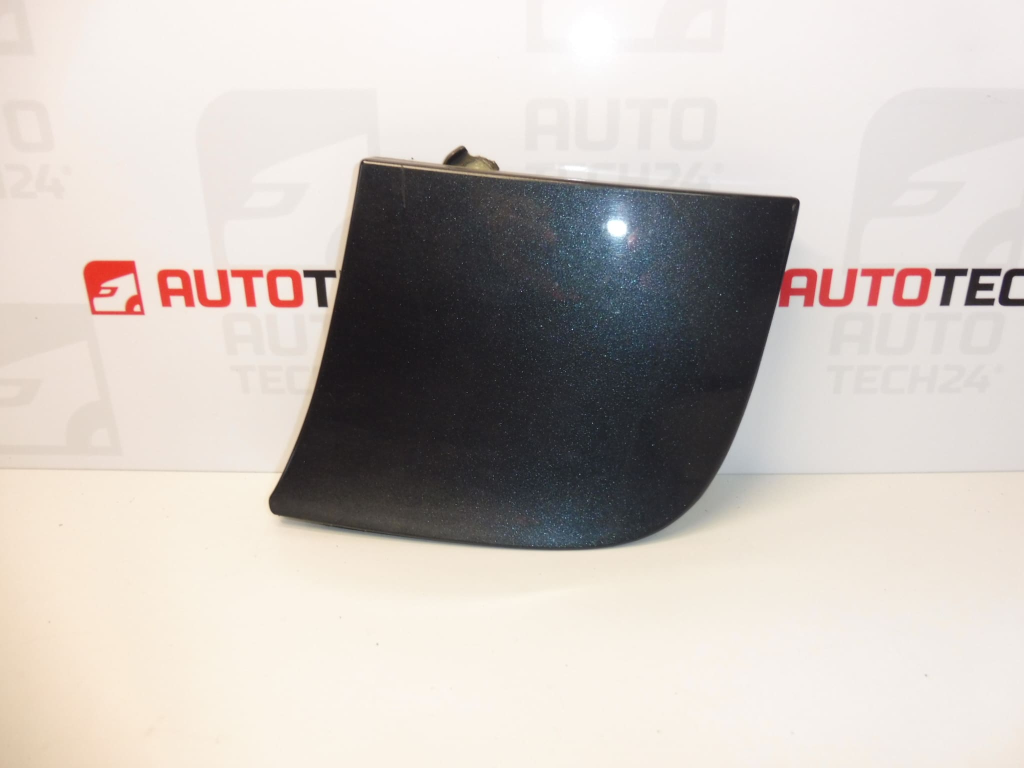 Skydd till tanklock KTA Peugeot 107 Citroën C1 KTB 1517C5 1517C9